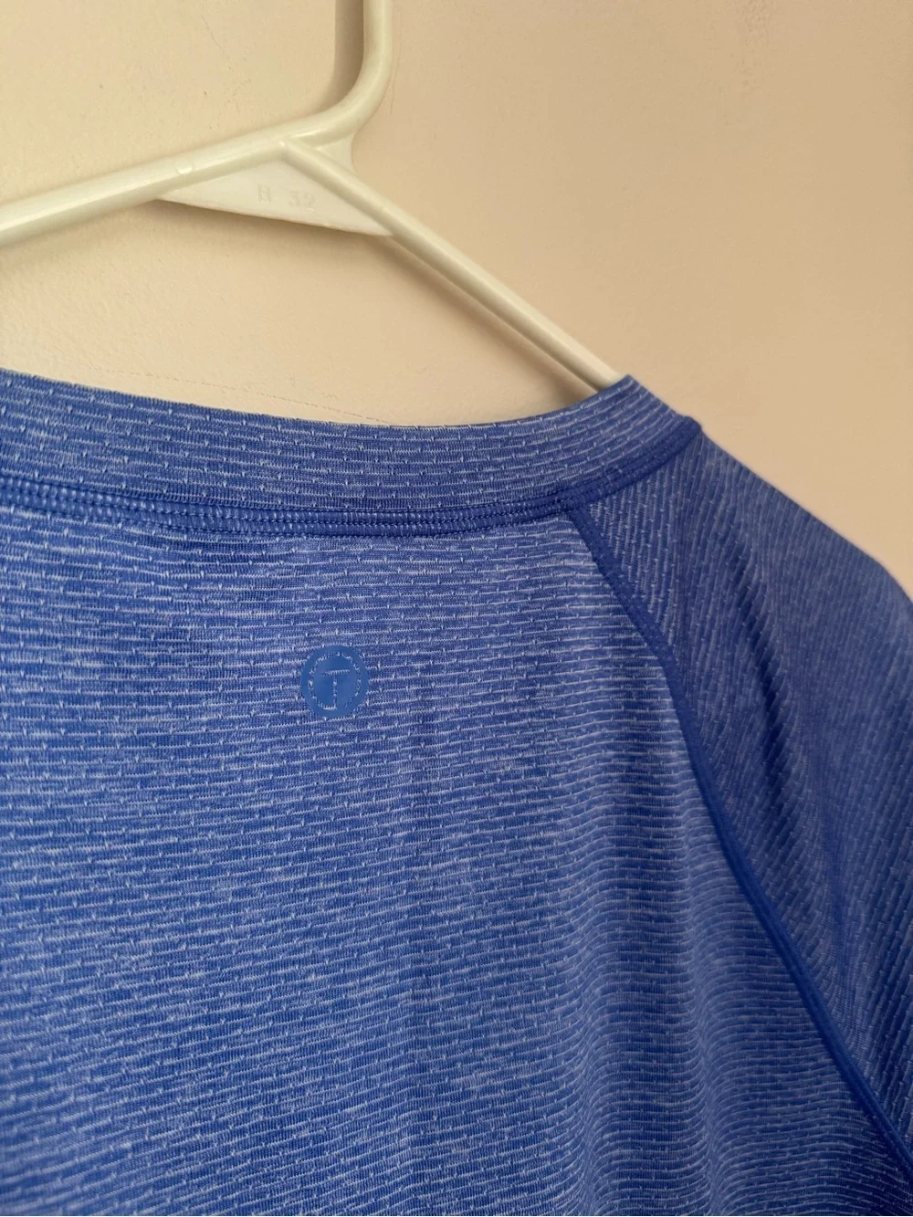 T by Talbots Active Tee Shirt Women’s Medium Petite MP Blue Short Sleeve Workout - Picture 4 of 5